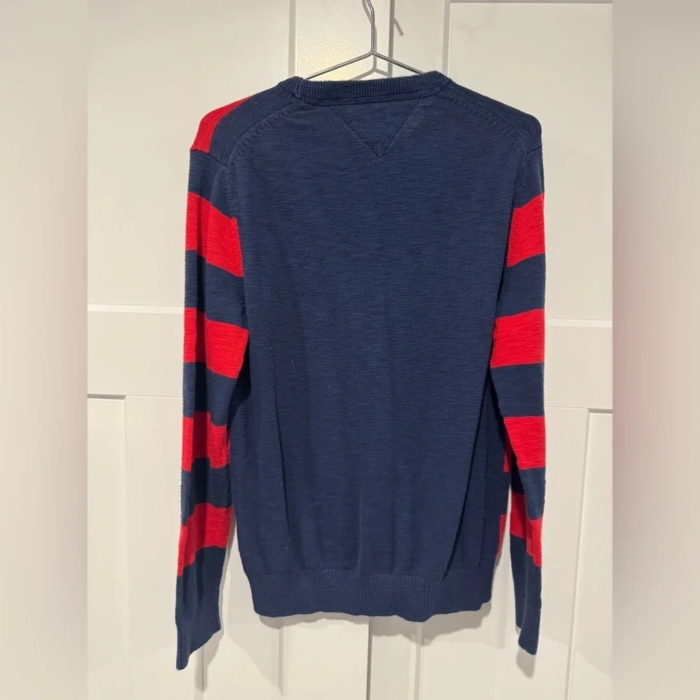 Tommy Hilfiger Men's Navy and Red Striped Crewneck Sweater - Picture 5 of 5